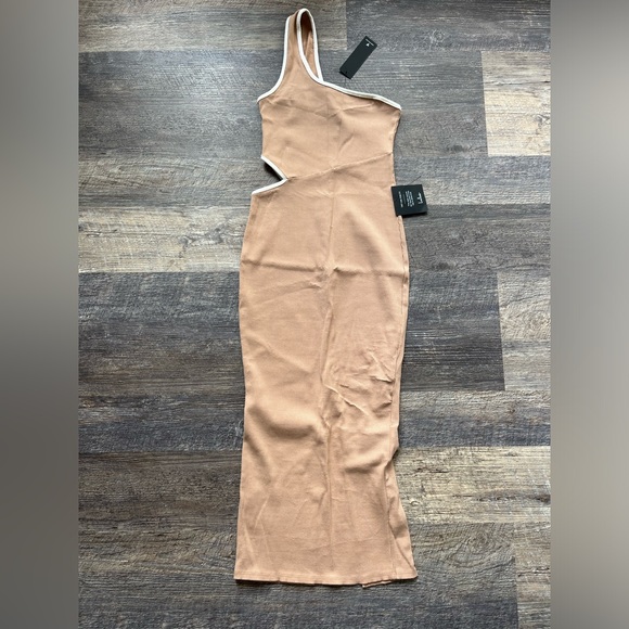 NWT Lulus Beige Color Block Ribbed One-Shoulder Midi Dress Small - Picture 2 of 7